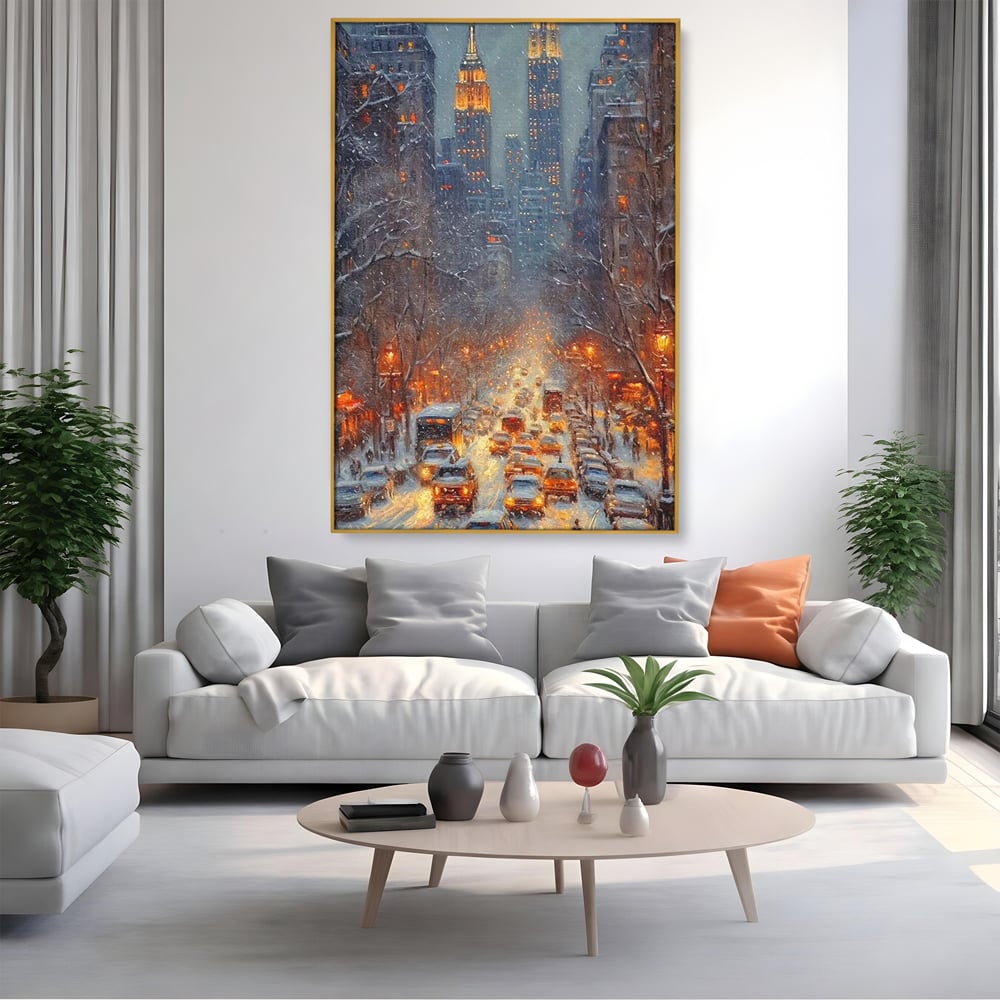 Tablou canvas cu pictura cu bulevard inzapezit si masini, in rama de aluminiu auriu, pe perete intr-un living